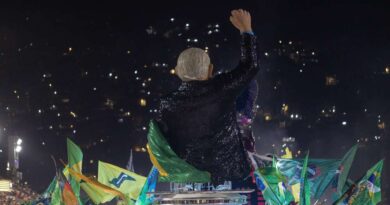 ‘Lula, carnaval e polêmica’: como imprensa internacional noticiou homenagem de escola de samba ao presidente