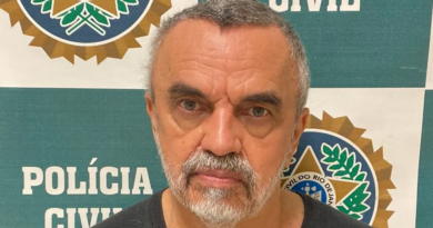 O ator José Dumont, de 75 anos, foi preso na manhã desta quarta-feira (4), por estupro de vulnerável.